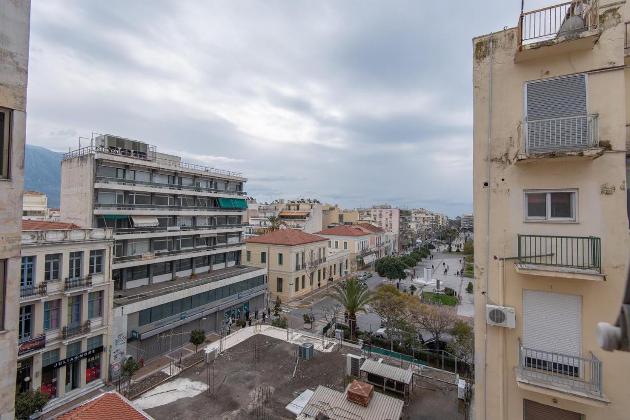 Apartamento Blue Tourmaline Downtown Flat Kalamata Exterior foto